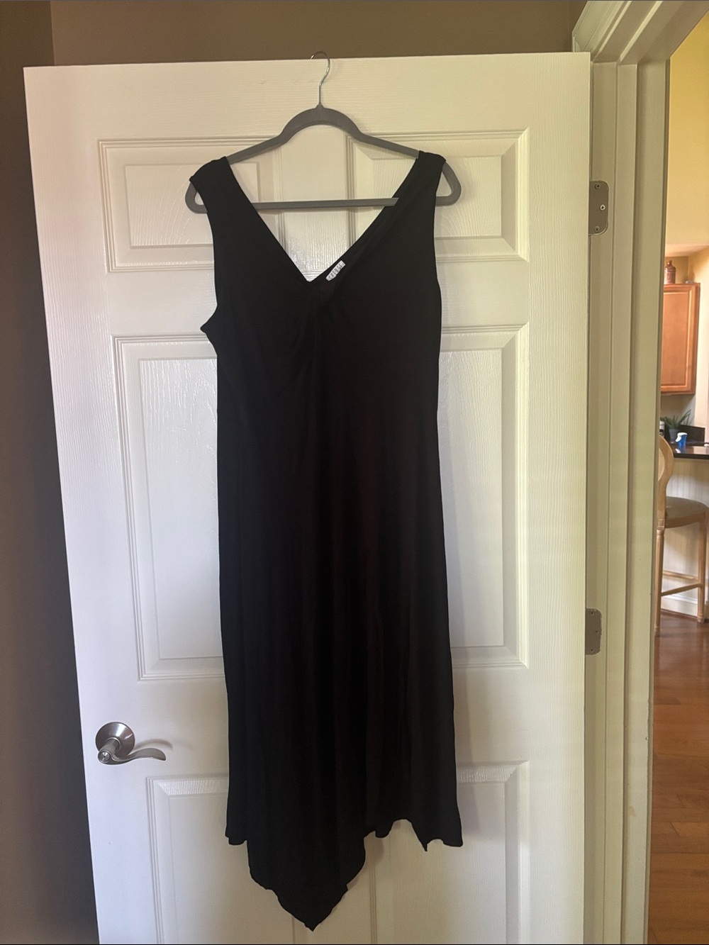 Spense Black Asymmetrical V-Neck Sleeveless Dress